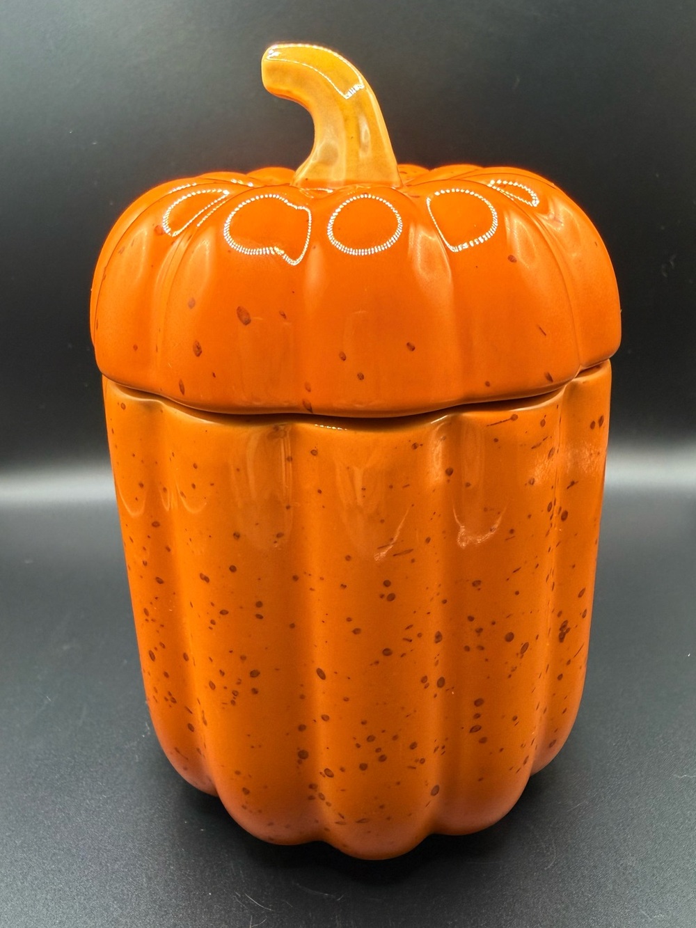 10 Strawberry Street Pumpkin Cookie Jar w/ Lid Speckled Ceramic Orange 10 oz